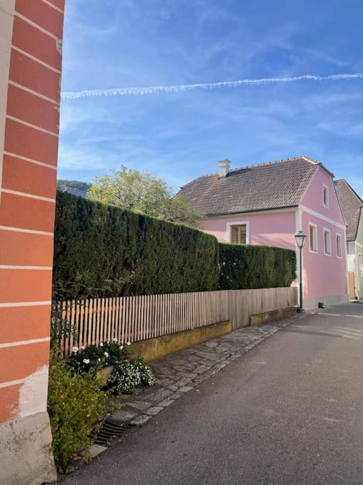 Villa Altes Winzerhaus In Der Wachau - Neu Renoviertes Haus Mit Terrasse Dürnstein Exterior foto